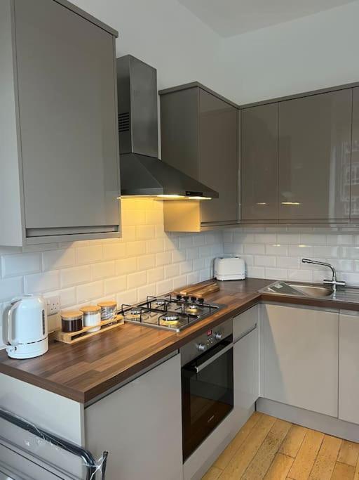 Stylish One Bedroom Apartment In The Heart Of Angel Londres Extérieur photo